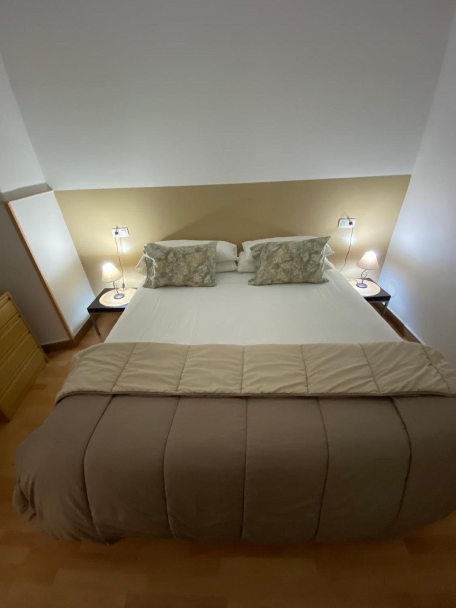 Apartamentos Caces Zewnętrze zdjęcie
